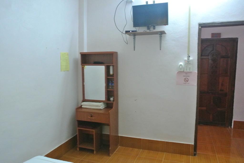 Phonephithak Guesthouse Muang Pakbèng Zewnętrze zdjęcie